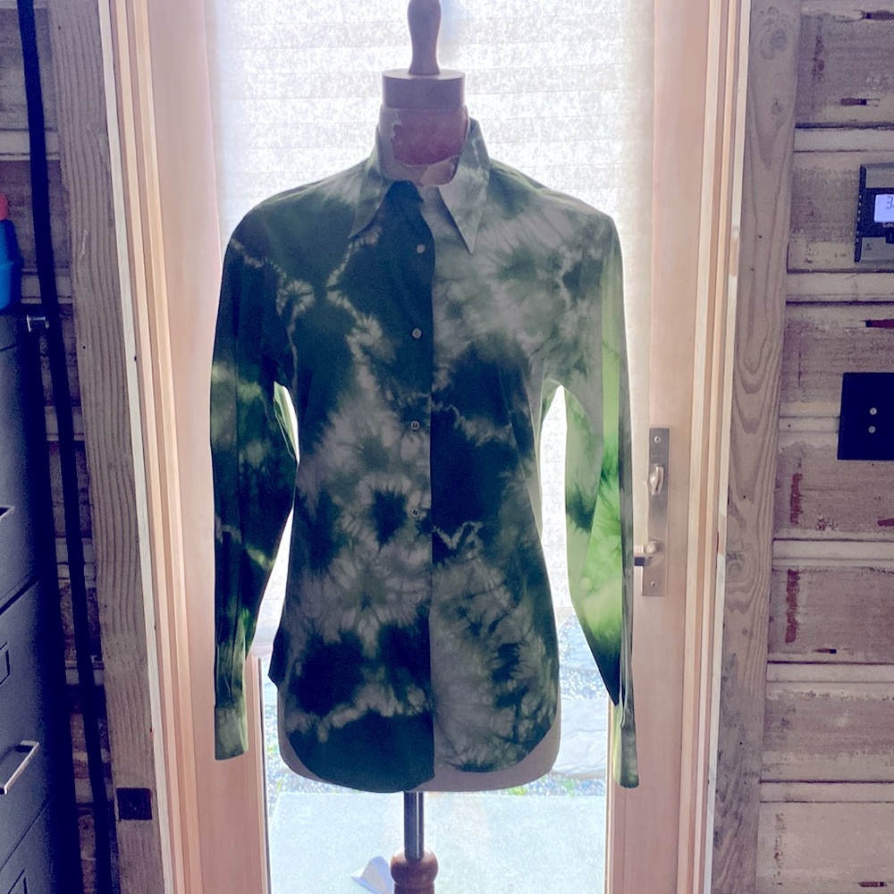 Soft, cotton shirt, blouse, size M he wasGreen and White